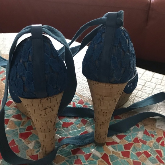 Women’s Nine West dress shoe - Picture 2 of 7